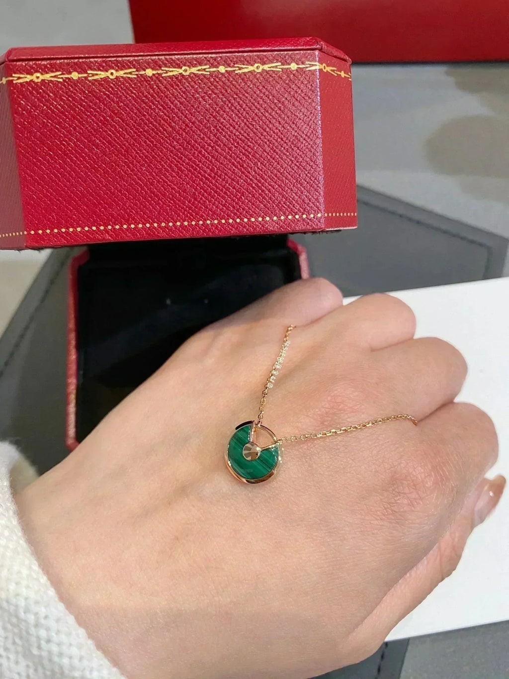 TimiAMULETTE ROSE GOLD MALACHITE NECKLACE