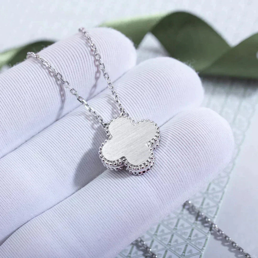 TimiCLOVER  15MM DIAMOND LASER NECKLACE SILVER