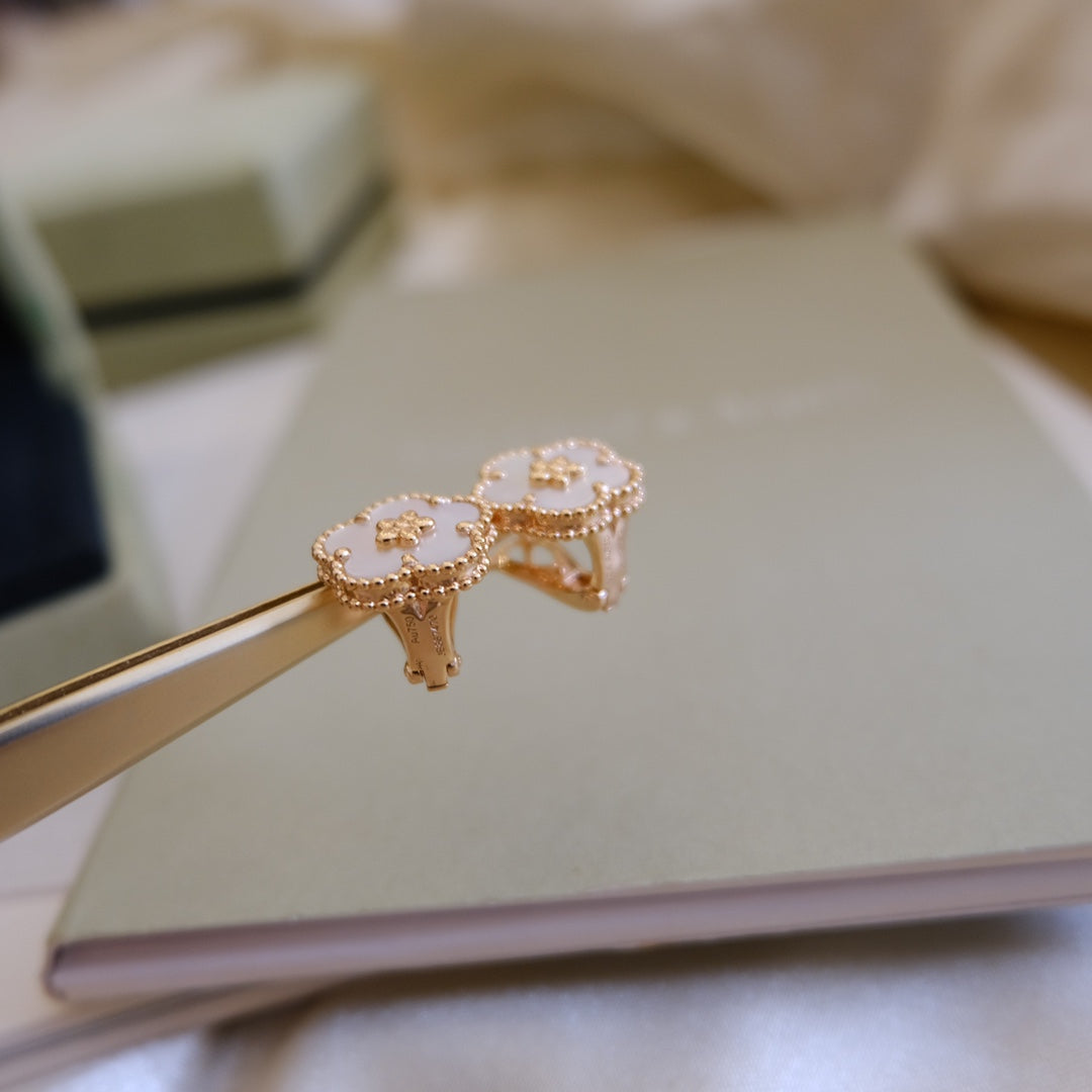 TimiLUCKY PINK GOLD WHITE MOP EARRINGS