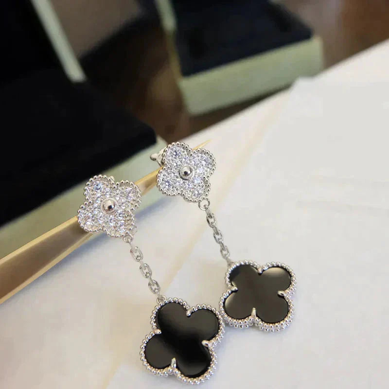 TimiCLOVER 2 MOTIFS  DIAMOND ONYX EARRINGS SILVER