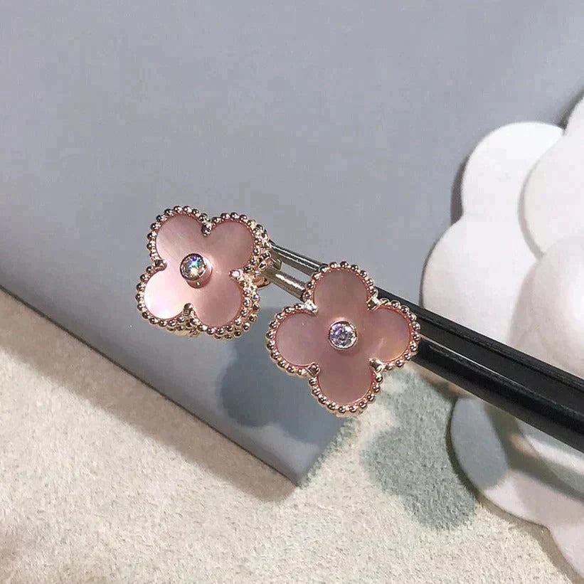 TimiCLOVER MEDIUM 1 MOTIFS  PINK MOP DIAMOND EARRINGS