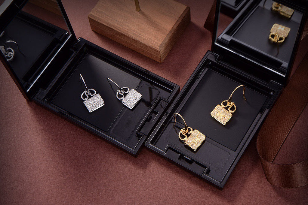 TimiKELLY DIAMOND EARRINGS