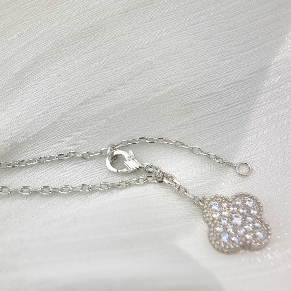 TimiCLOVER 5 MOTIFS SILVER DIAMONDS NECKLACE