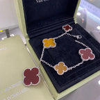 ¡®Timi¡¯CLOVER 5 MOTIFS SIVLER CARNELIAN TIGER EYE BRACELET