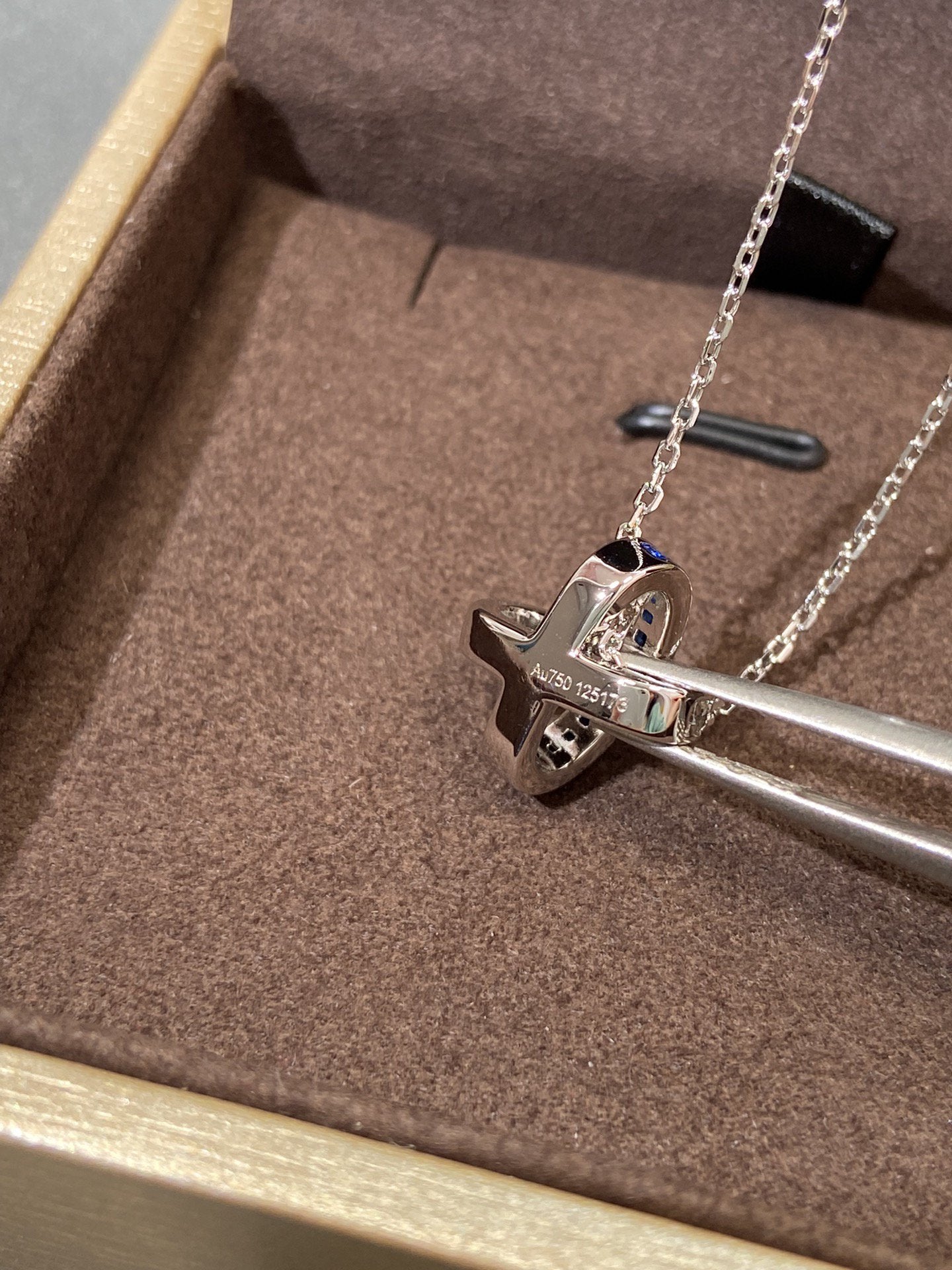 TimiLIENS DIAMOND SILVER NECKLACE