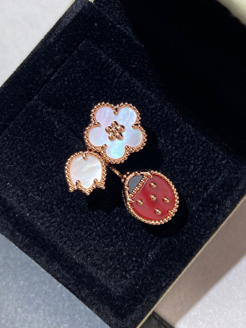 TimiLUCKY 3 MOTIF ROSE GOLD RING