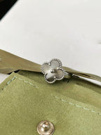 TimiCLOVER SILVER RING