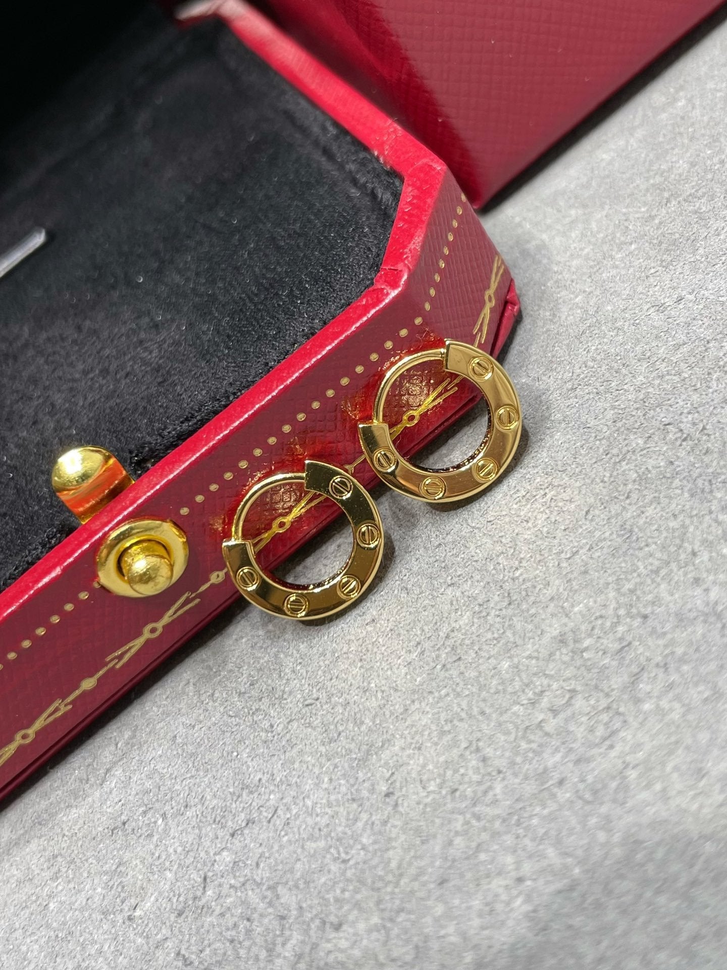 TimiLOVE MINI EARRINGS