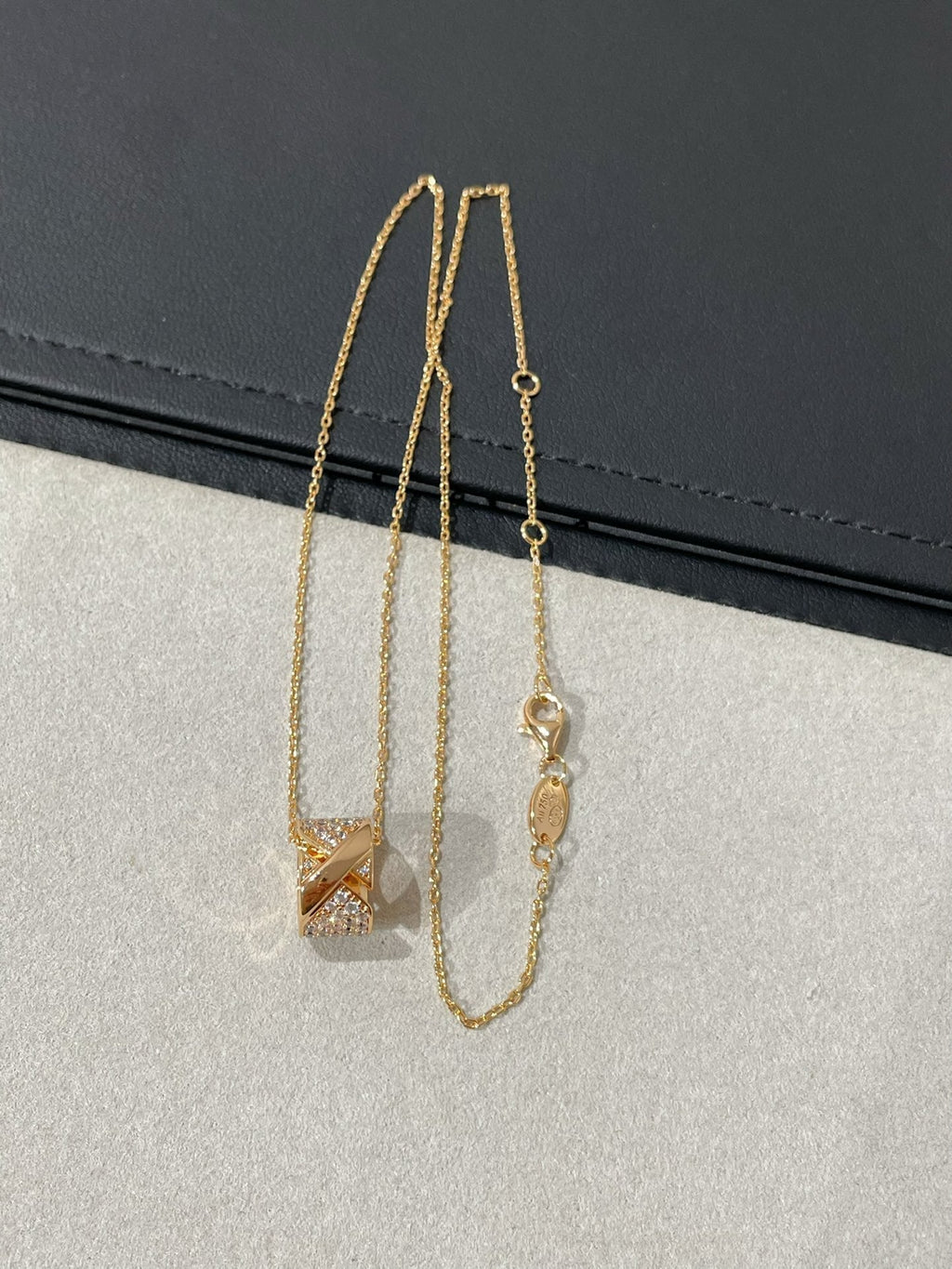 TimiLIENS EVIDENCE DIAMOND PAVED NECKLACE