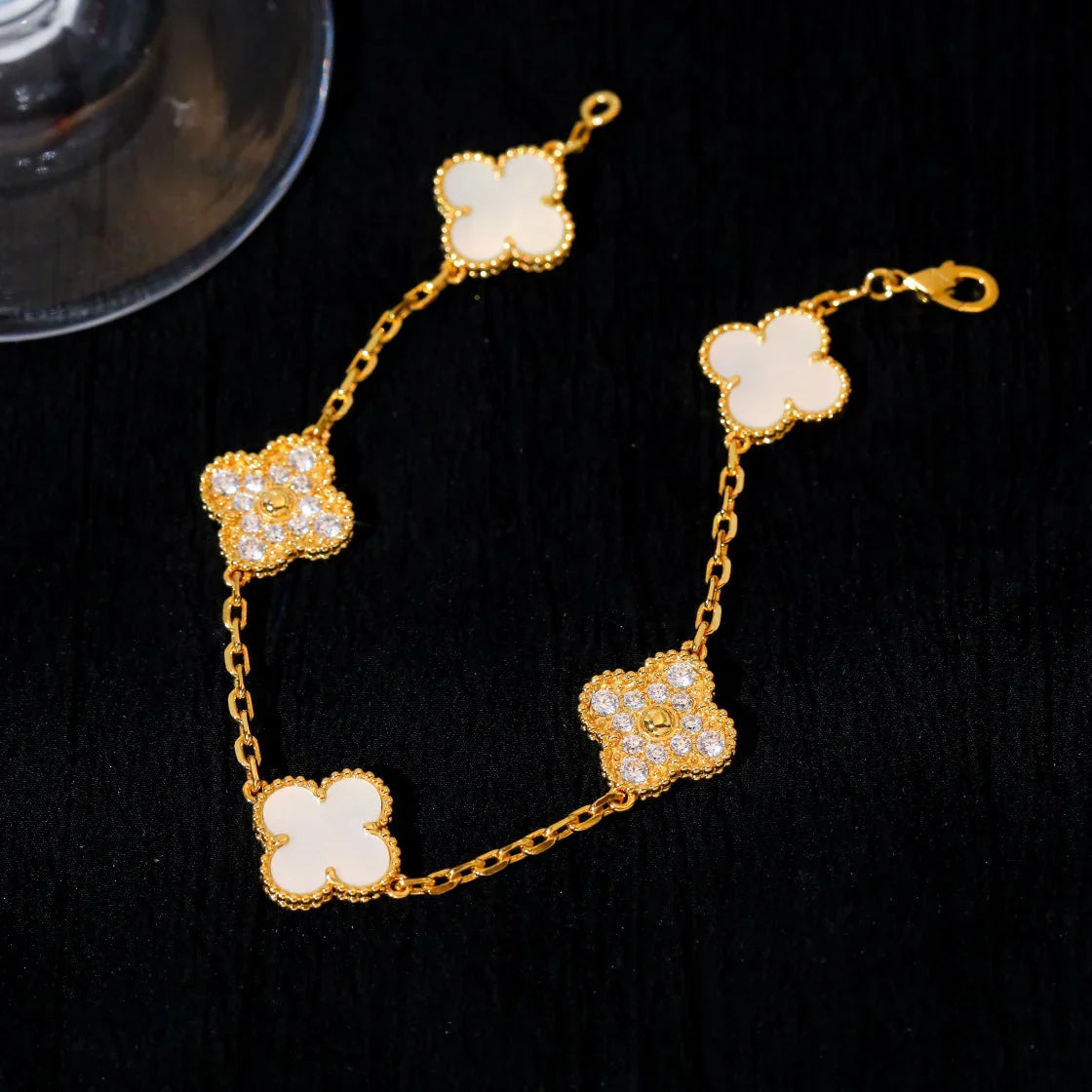 [Timi]New CLOVER WHITE PEARL MOP 5 MOTIF BRACELET COLLECTION
