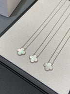 TimiCLOVER MEDIUM SILVER WHITE MOP NECKLACE