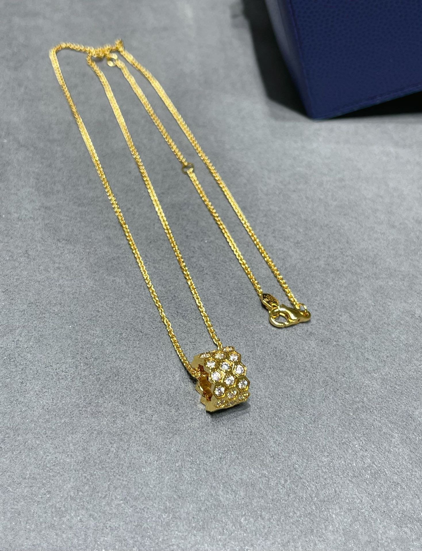 TimiBEE LOVE DIAMOND PAVED 3 ROW NECKLACE