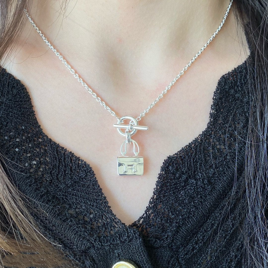 TimiCONSTANCE PEDANT SILVER NECKLACE