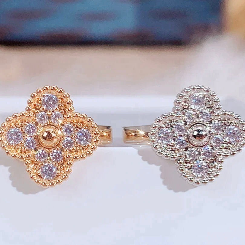 TimiCLOVER DIAMOND RING