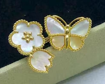[Timi] 26 NEW CLOVER LUCKY LIGHT YELLOW AND WHITE SET