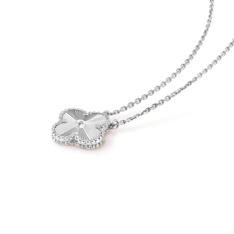 TimiCLOVER 15MM LASER NECKLACE SILVER