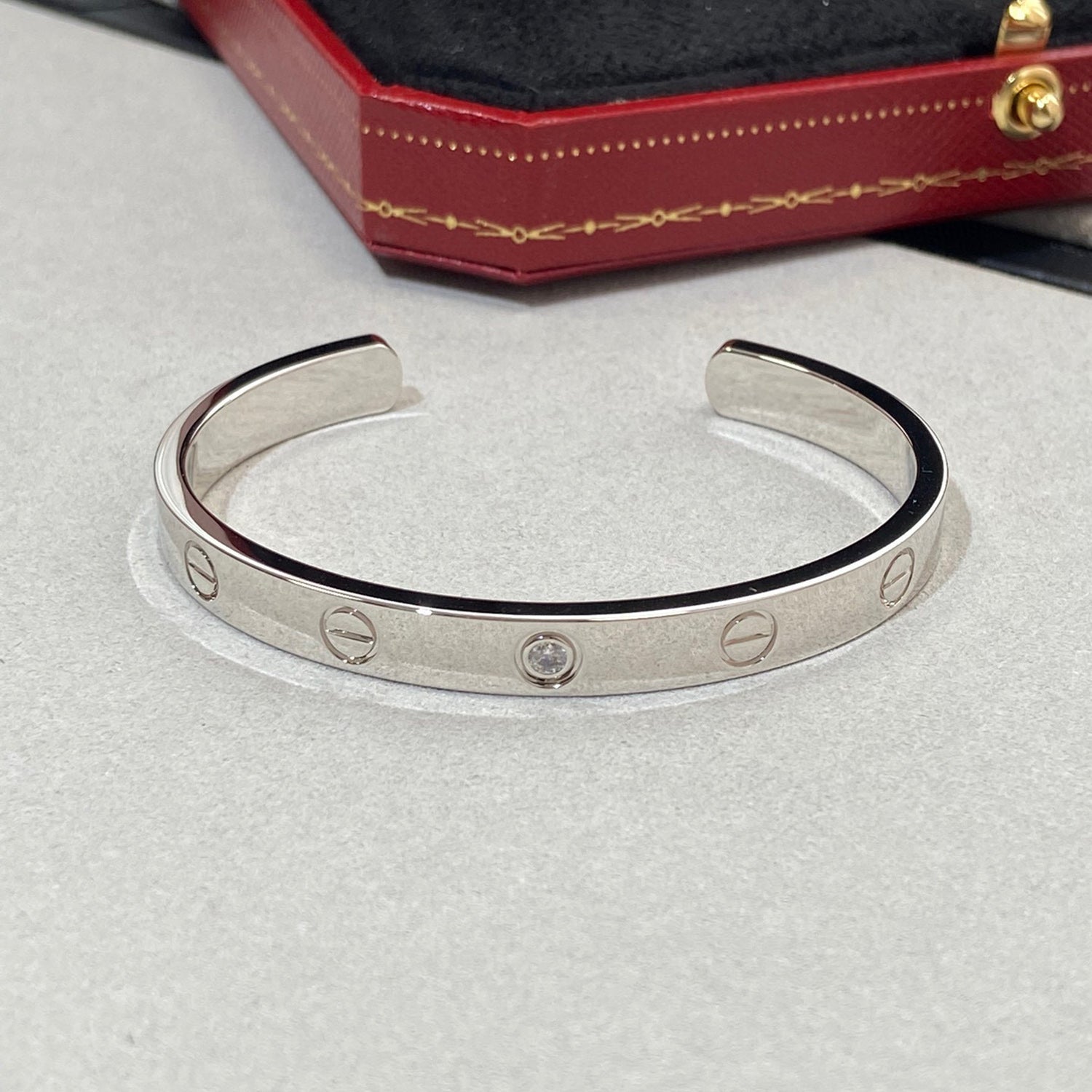 TimiLOVE BRACELET 6.1MM 1 DIAMOND OPEN CUFF