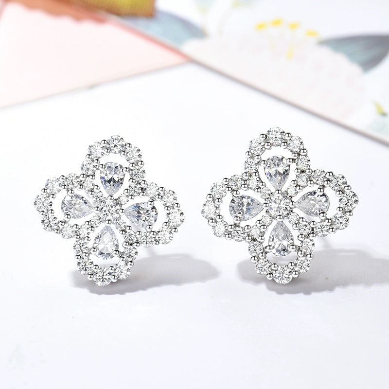 TimiLOOP EARRINGS FULL MOTIF DIAMOND 16MM