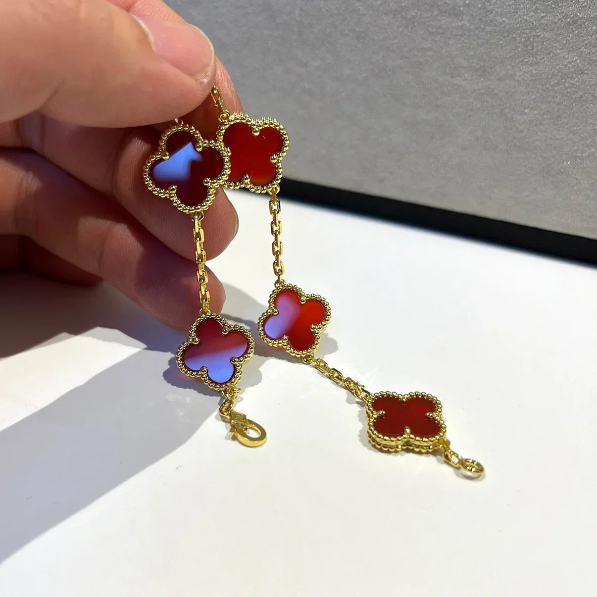 [Timi]New  CLOVER 5 MOTIF RED CORNELIAN BRACELET COLLECTION
