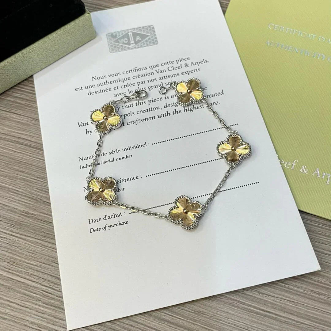 [Timi] CLOVER 5 MOTIF LASER BRACELET COLLECTION