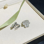 TimiFRIVOLE SILVER FLOWER DIAMOND EARRINGS