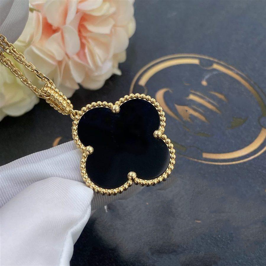 TimiCLOVER 25MM GOLD ONYX BIG CLOVER NECKLACE